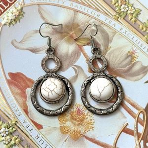 Semi-precious Stone Antique Round Ivory & Silver Color Hoop Fashion Earrings